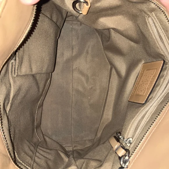 Vintage Coach Hampton Tan Leather tote GUC - Picture 7 of 13